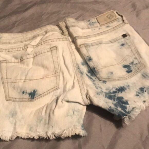 PAC SUN Bullhead Frayed Jean Shorts - Size 1 - Picture 4 of 6